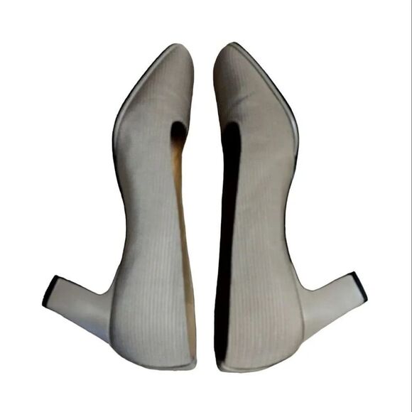 VTG 90s Stuart Weitzman Taupe Textured Square Toe Block Pumps Size 8.5 - Picture 6 of 14